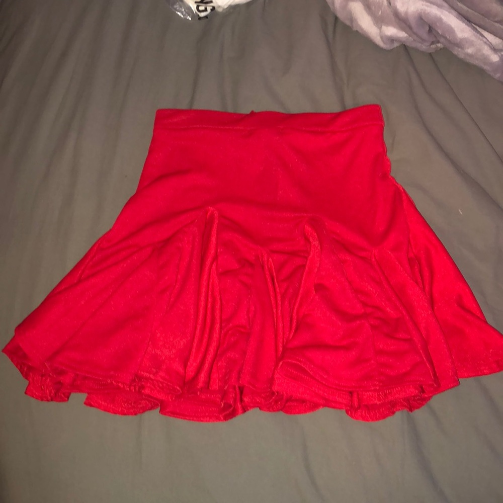 Pretty little thing mini skirt - Picture 3 of 5